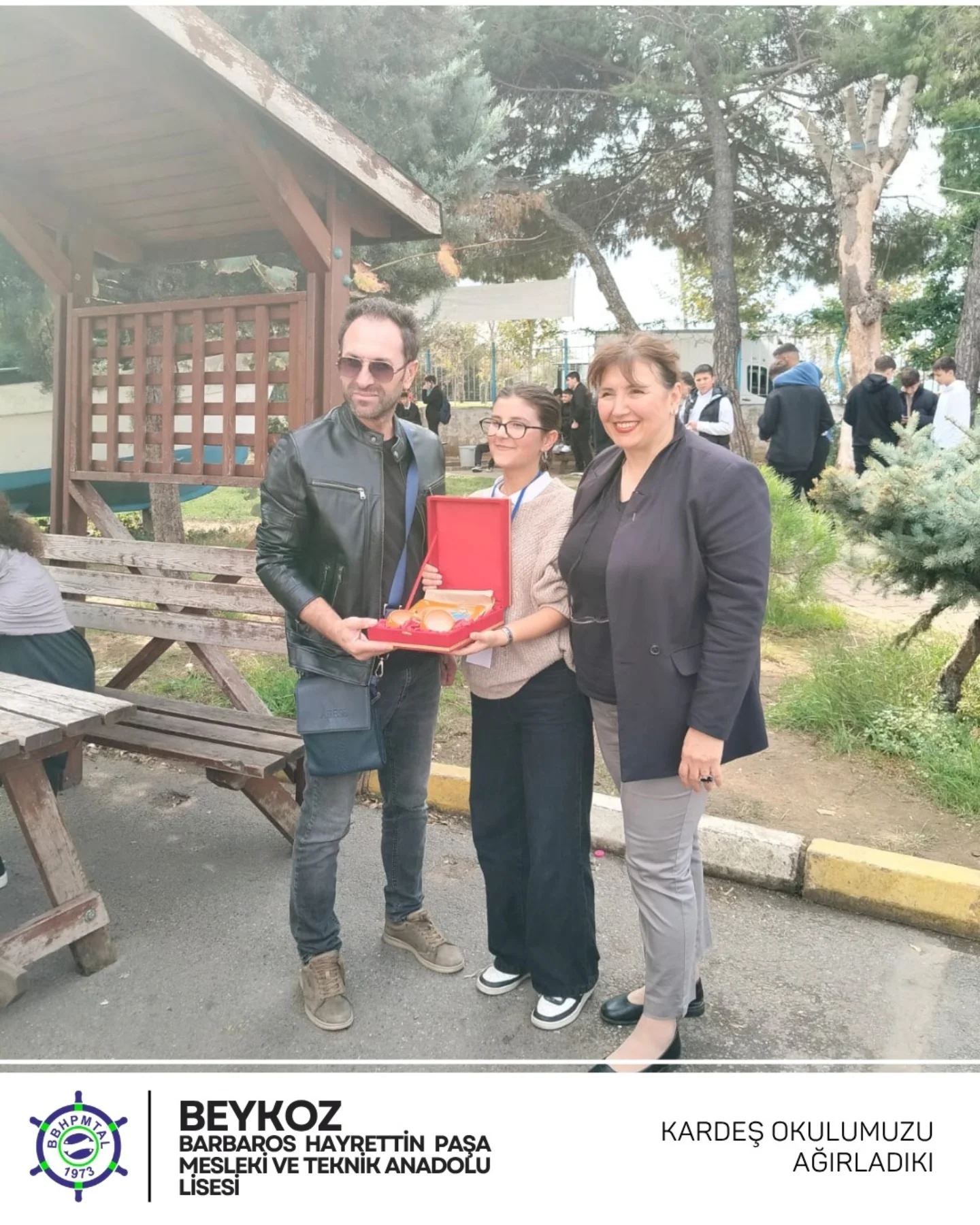 Antalya’dan kardeş okul olarak Finike Eroğlu Nuri Anadolu İHL öğretmen ve öğrencileri o…