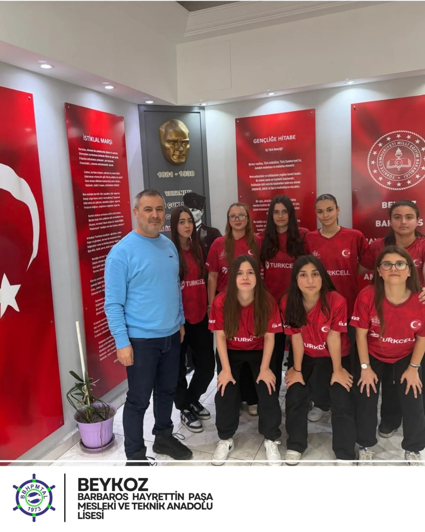 İstanbul Valiliği tarafından yürütülen Spor Şehri İstanbul projesi kapsamında öğrencile…