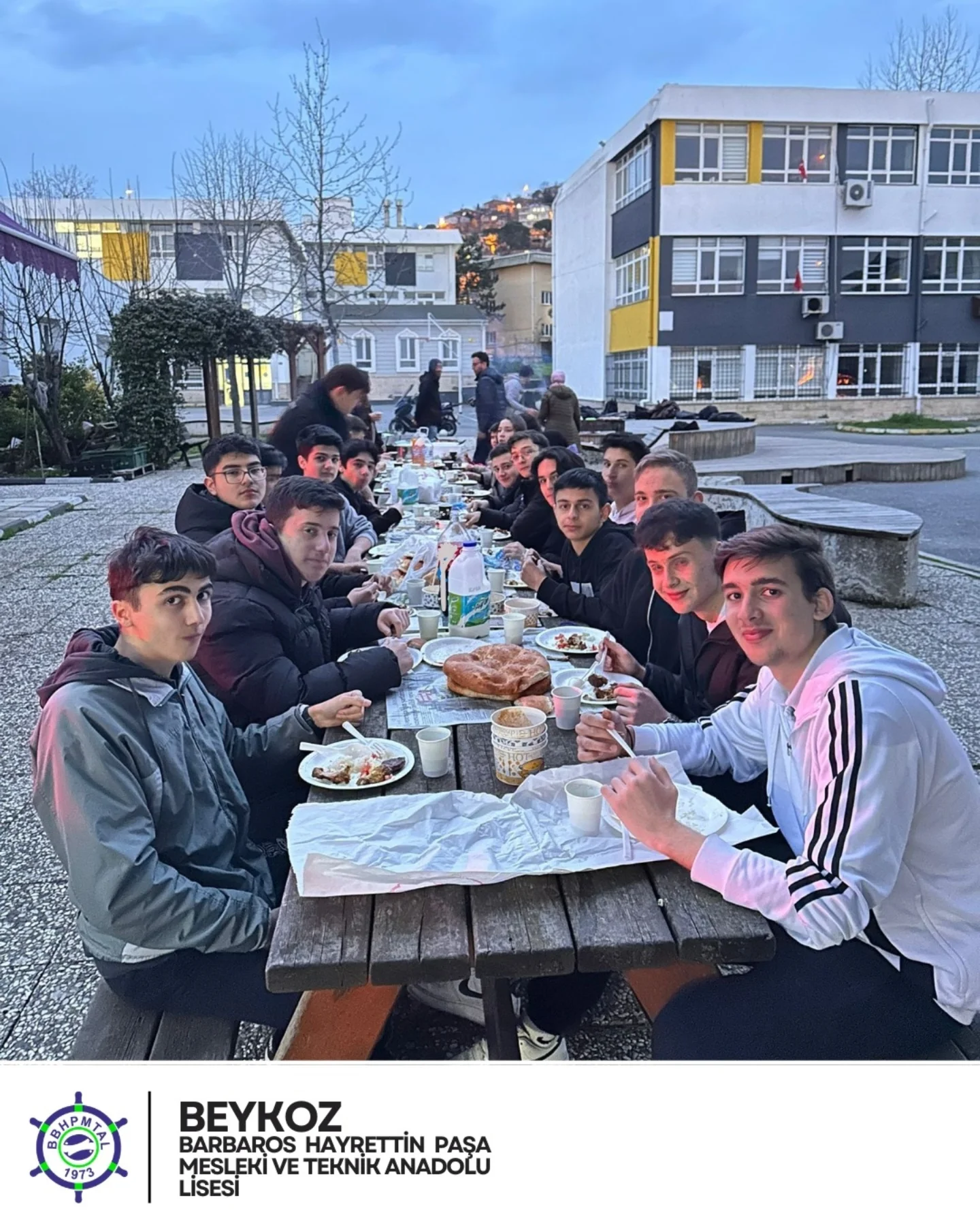 Ramazan’ın Bereketi Okul Bahçemizde Paylaşıldı! 🌙✨ — görsel 4
